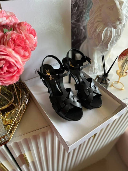 YSL 
☘️ *SIZE  36  to 41                                                                                                  
230 dhs🌺

Zain224
♥️♥️♥️