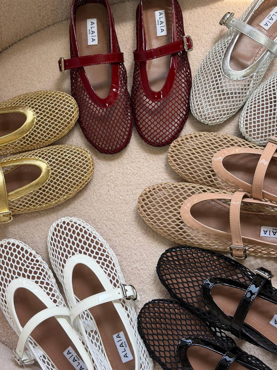Alaia
𝐏𝐀𝐑𝐈𝐒
𝐕𝐈𝐏 𝐐𝐔𝐀𝐋𝐈𝐓𝐘
𝐒𝐈𝐙𝐄 {36 to 41} 
450 dhs✅

Zain81
♥️♥️♥️