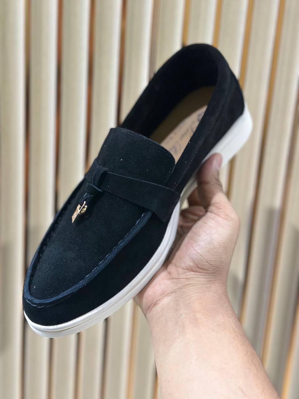 Loro Piana
Size:36 to 42
130 dhs✅

Zain241
♥️♥️♥️
