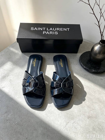 YSL 
65 dhs🇦🇪🇦🇪
size 👉36…..41

Zain161
♥️♥️♥️