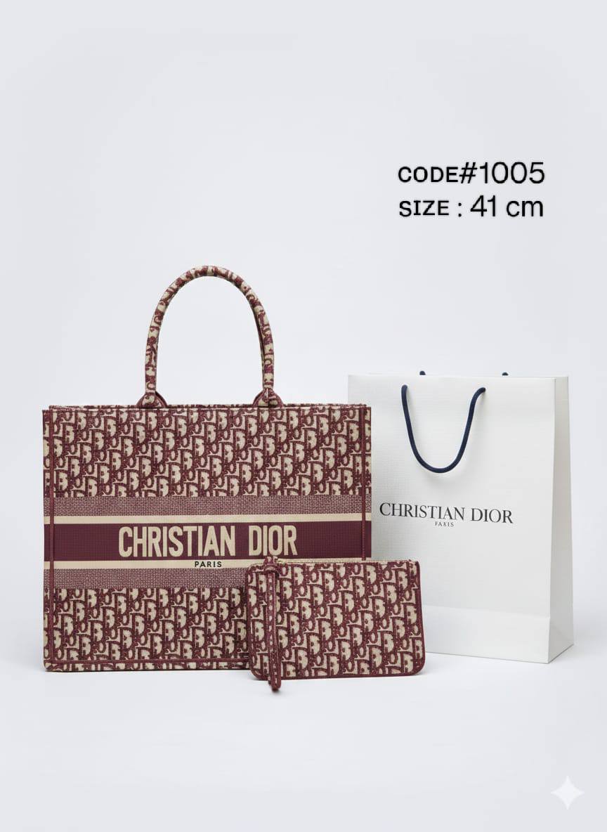 CHRISTIAN DIOR
ʙᴏᴏᴋᴛᴏᴛᴇ ᴄᴀɴᴠᴀs ᴍᴀᴛᴇʀɪᴀʟ
ᴡɪᴛʜ ᴘᴜʀsᴇ ᴢɪᴘᴘᴇʀ
sɪᴢᴇ : 41 cm

105 dhs❣️

Zain31
♥️♥️♥️