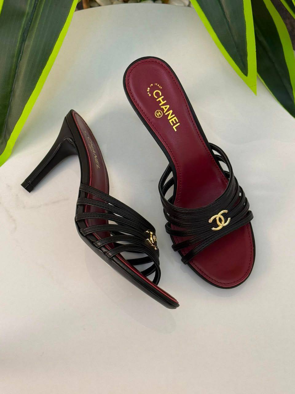 CHANEL
MASTER QUALITY💯
Size:36...to41
350 dhs✅

Zain190
♥️♥️♥️