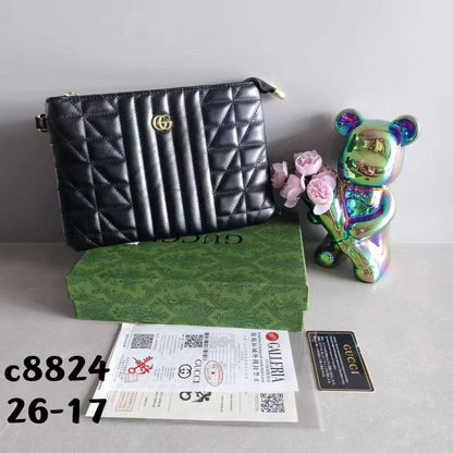 Clutch Bags

65 dhs🗽

with box
🎁🎁🎁

Zain50
♥️♥️♥️