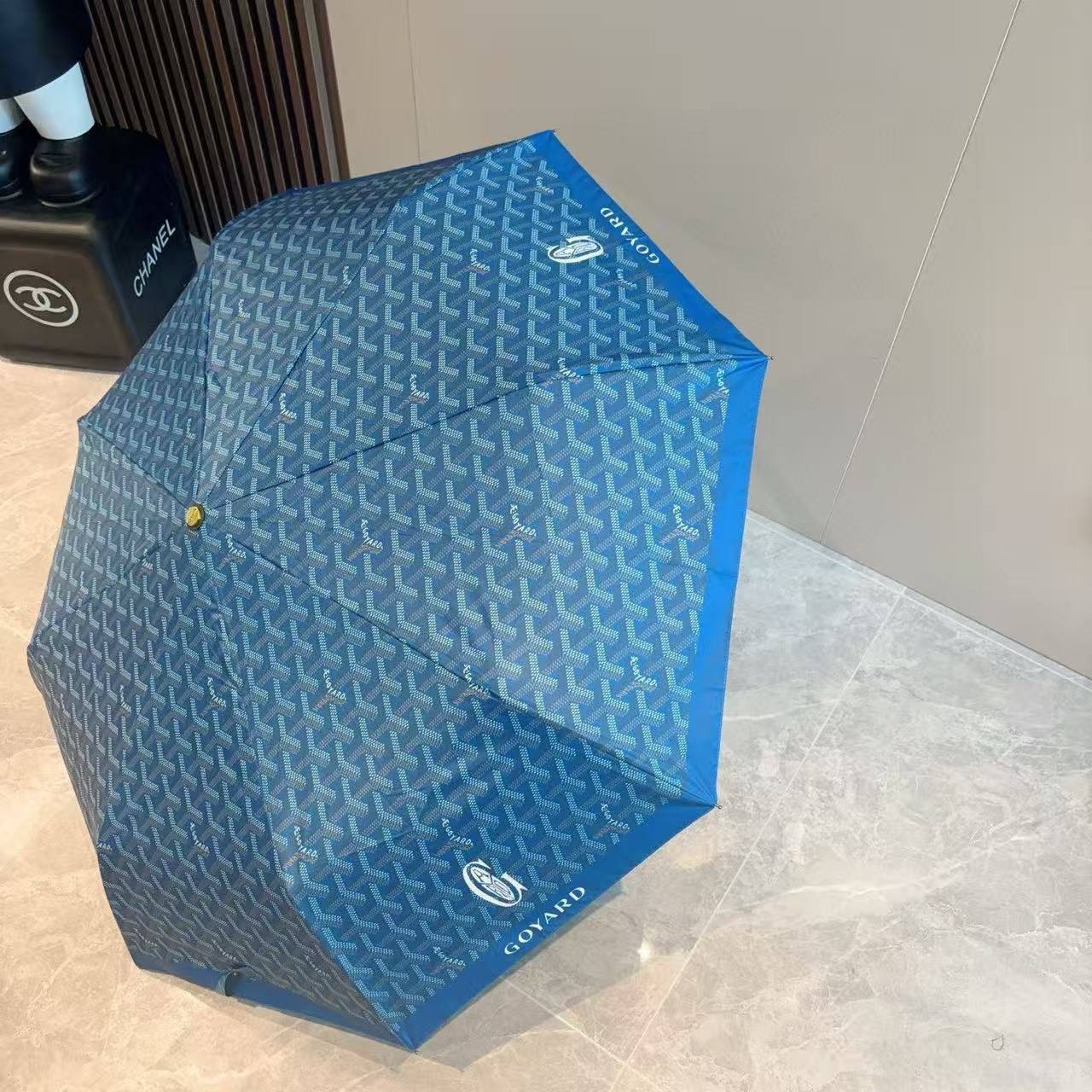UMBRELLA ☔️*
Master quality 💯
With boxes 🗃️ 
75 dhs💓

Zain216
♥️♥️♥️