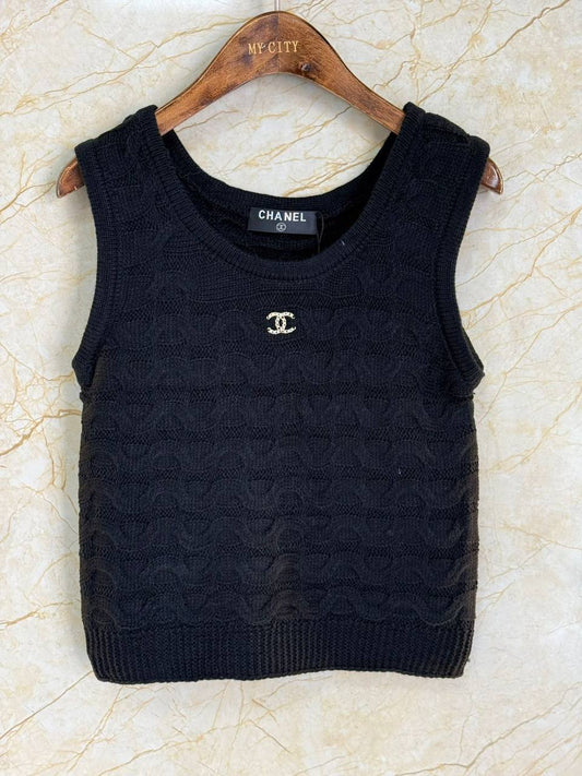 CHANEL
Women’s Top
Master Quality 
SML
230 dhs✅

Zain276
♥️♥️♥️