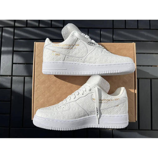 LV
Size 40 to 44
Good quality
110 dhs❣️

Zain79
♥️♥️♥️