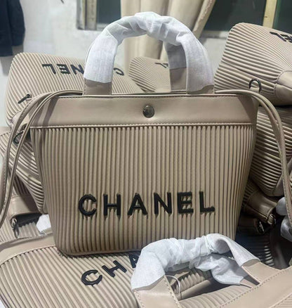 Chanel  

100 dhs🌺

Good quality 

Zain253
♥️♥️♥️