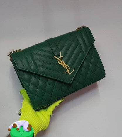 YSL
95 dhs✅
with box

Zain235
♥️♥️♥️