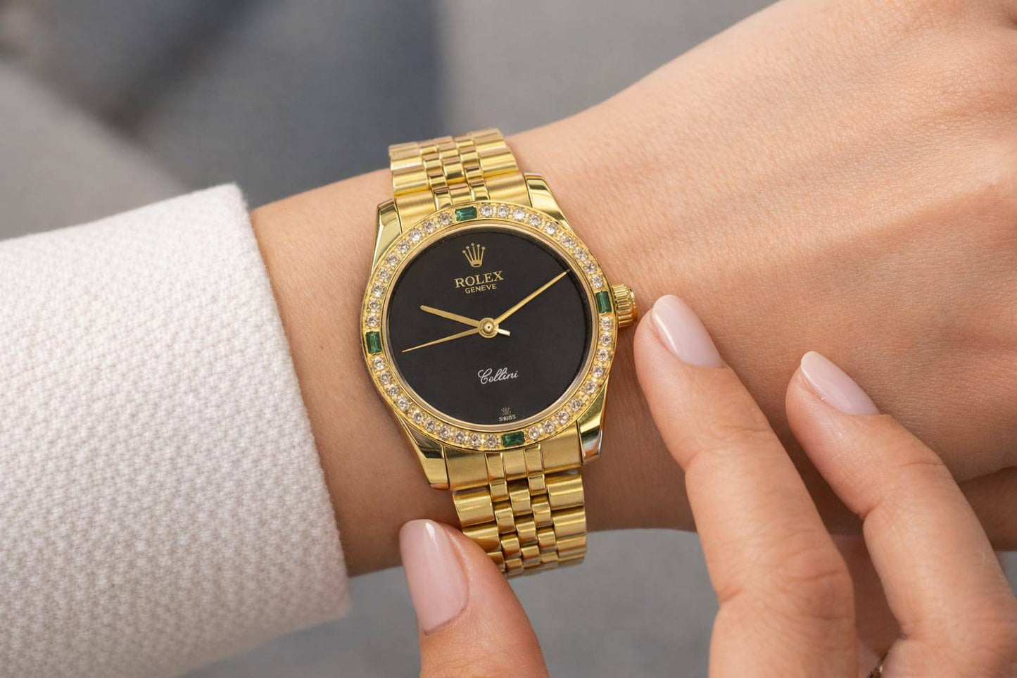 Rolex watch for ladies good quality 
230 dhs❣️
 (size 31mm)

Zain59
♥️♥️♥️