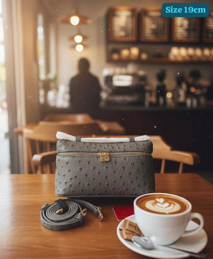 Loro Piana
Good quality 

with box 
🎁🎁🎁

75 dhs🪙🖤

Zain186
♥️♥️♥️