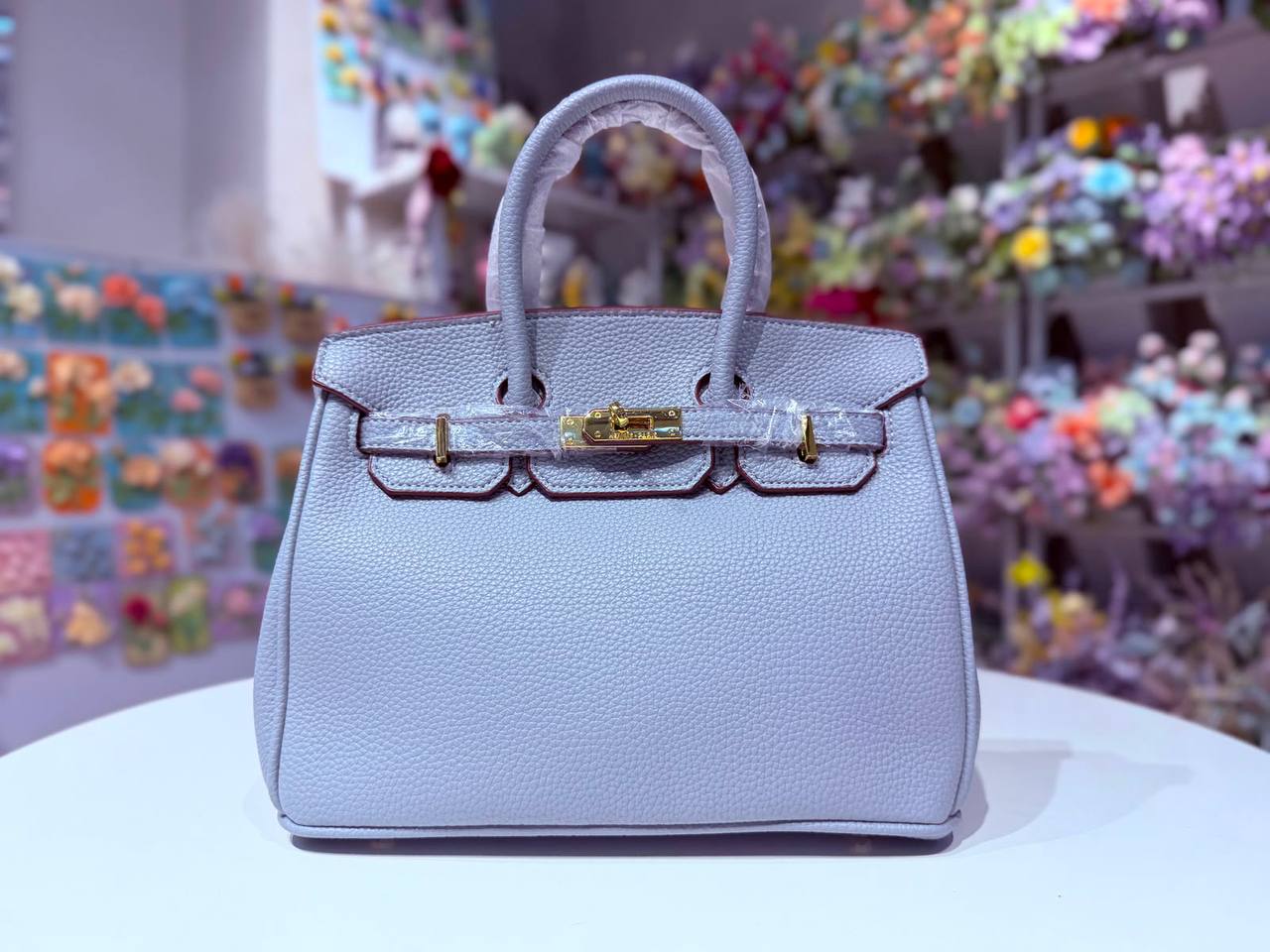 Hermes 
25cm  Golden
110 dhs💛

Zain44
♥️♥️♥️