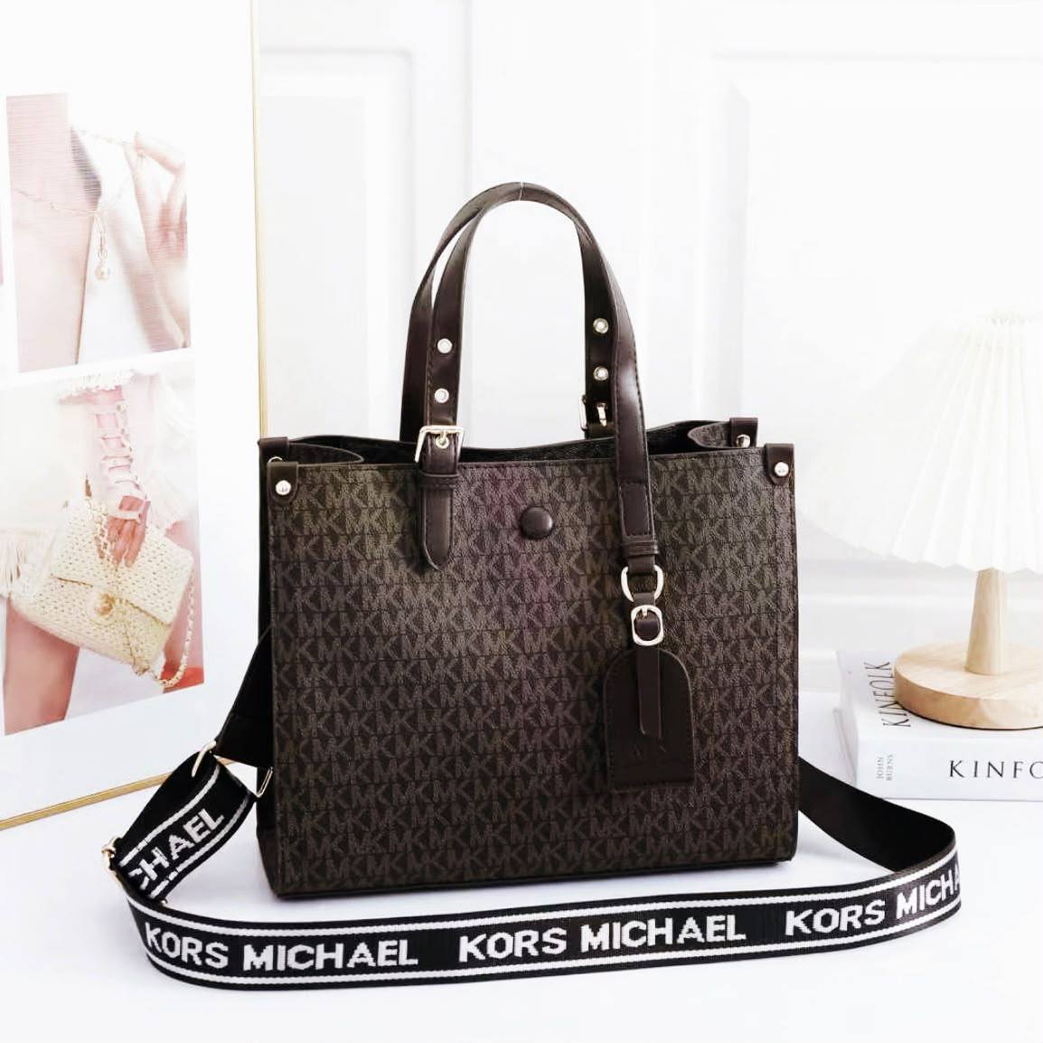 MK 

NEW CAME 

GOOD QUALITY 
115 dhs🇦🇪🇦🇪


Zain39
♥️♥️♥️