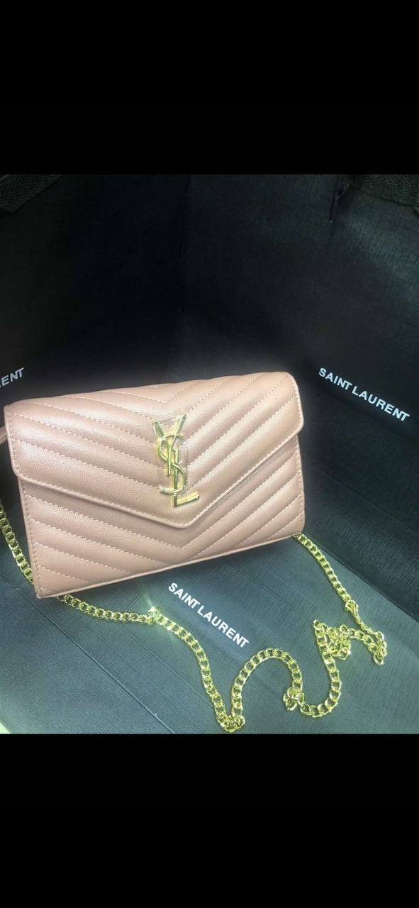 YSL

 Good Quality 

With Box 
🎁🎁🎁

100 dhs✅

Zain250
♥️♥️♥️