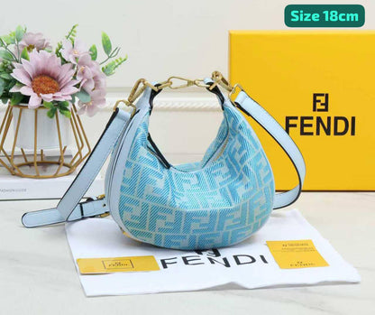 Fendi

Good quality 

with box 
🎁🎁🎁

90 dhs❣️

Zain186
♥️♥️♥️