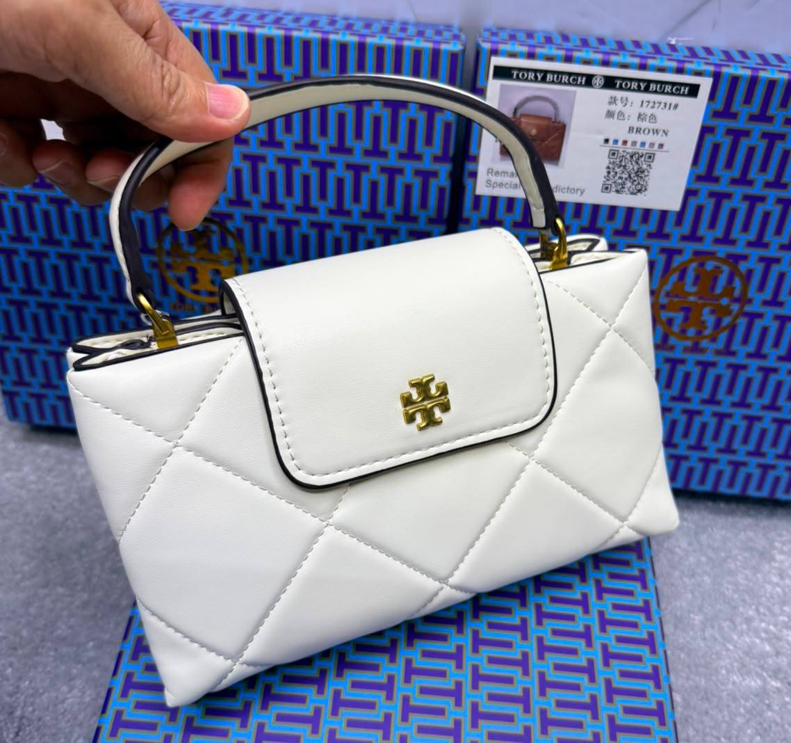 Tory burch

Withbox

100 dhs🇦🇪🇦🇪


Zain143
♥️♥️♥️