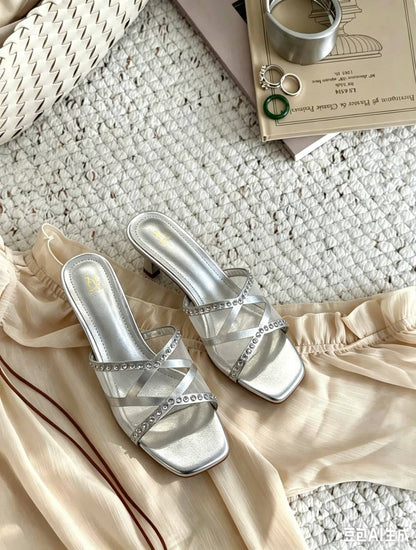 New
80 dhs🇦🇪🇦🇪

size 36 to 41

Zain161
♥️♥️♥️