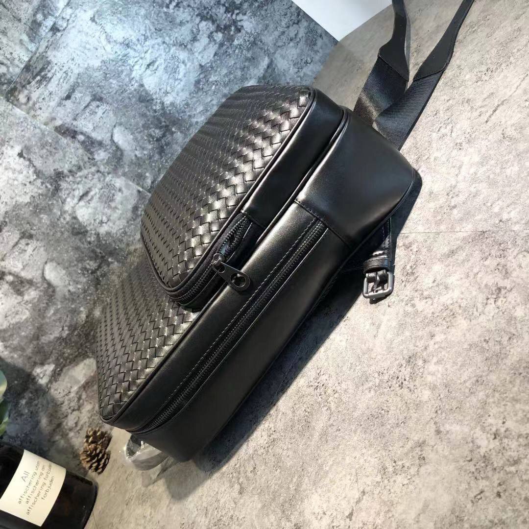 BOTTEGA 

BACKPACK COPY ONE NEW CAME UNISEX , 

235 dhs🇦🇪🇦🇪

Zain39
♥️♥️♥️