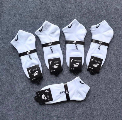 Socks Box
35 dhs✅

Zain93
♥️♥️♥️