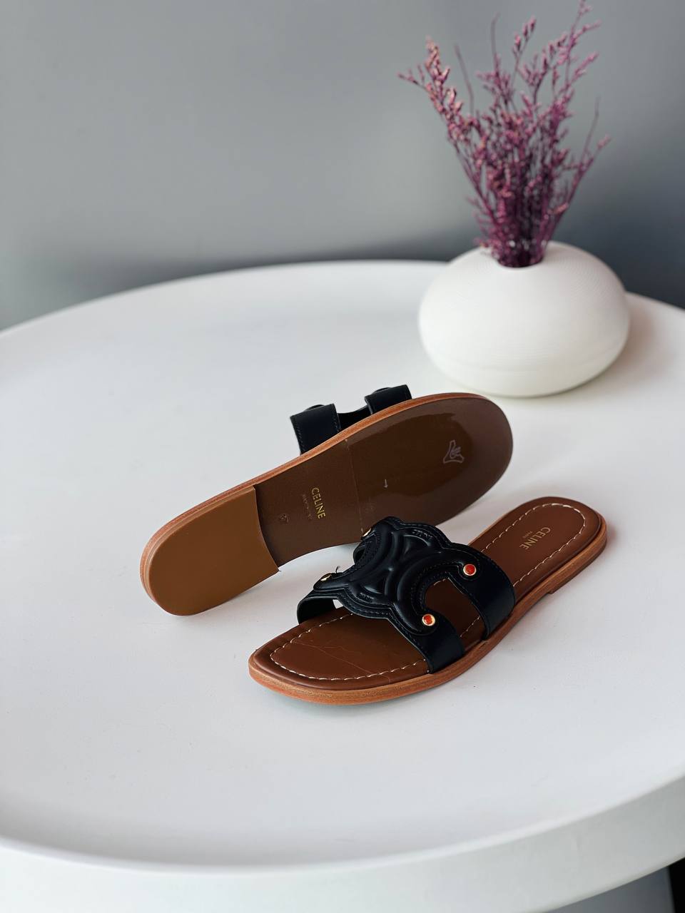 CELINE ✨⭐️
Size 36-41
_Super master high quality_🪡
380 dhs💛

Zain176
♥️♥️♥️
