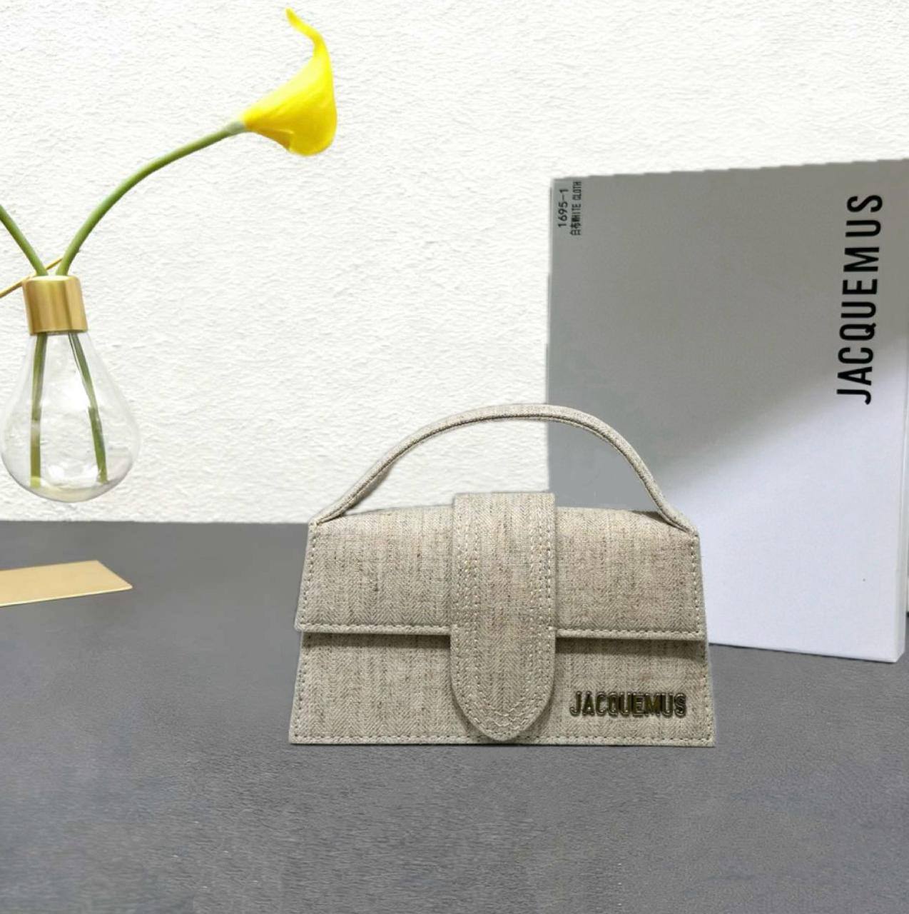 JACQUEMUS 

COPY ONE 

RESTOCK 
WITH BOX 

SMALL SIZE 

195 dhs🇦🇪🇦🇪🇦🇪
(Leather )
Zain17
♥️♥️♥️