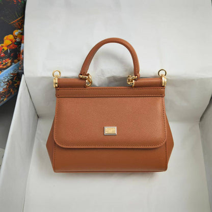 D&G - Gucci
Master ++++
For Price 👇 WTSP Text Zain 0568585901

Zain111
♥️♥️♥️