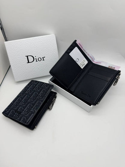 Dior Wallet 
65 dhs🇦🇪🇦🇪

Zain33
♥️♥️♥️