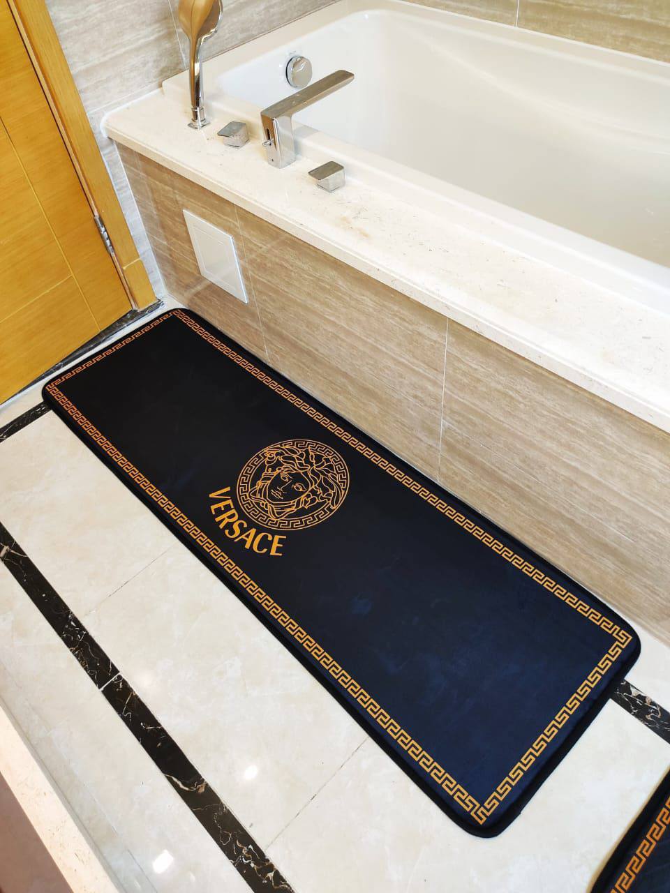 Brand Carpets
Any design  3 piece
140 dhs✅

Zain99
♥️♥️♥️