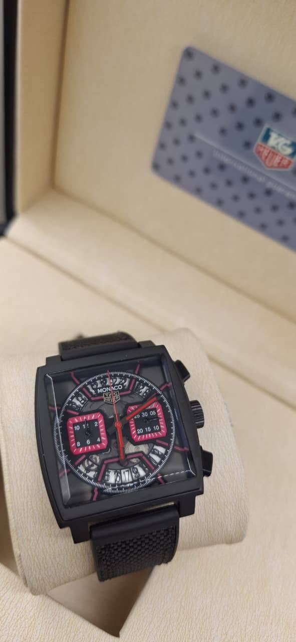 Tag heaur Men
*Good quality*
*Battery*
*Chronograph*
320 dhs✅

Zain29
♥️♥️♥️