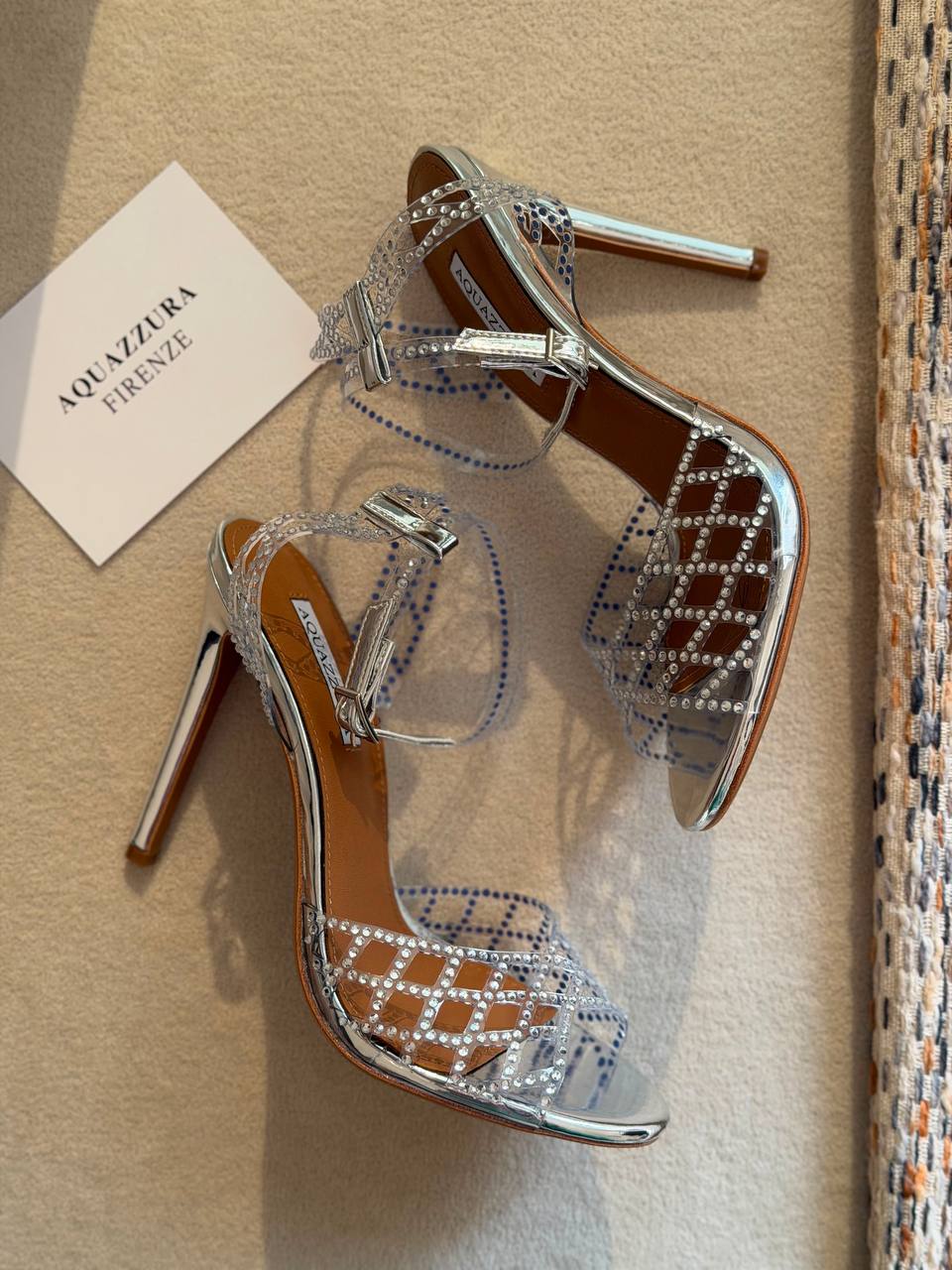 AQUAZZURA
QUALITY: SUPER MASTER 💥😍
450 dhs🇦🇪🇦🇪

Zain319
♥️♥️♥️