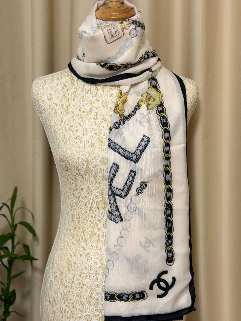 Chanel
💝*VVIP QUALITY*💝
350 dhs✅

Zain275
♥️♥️♥️