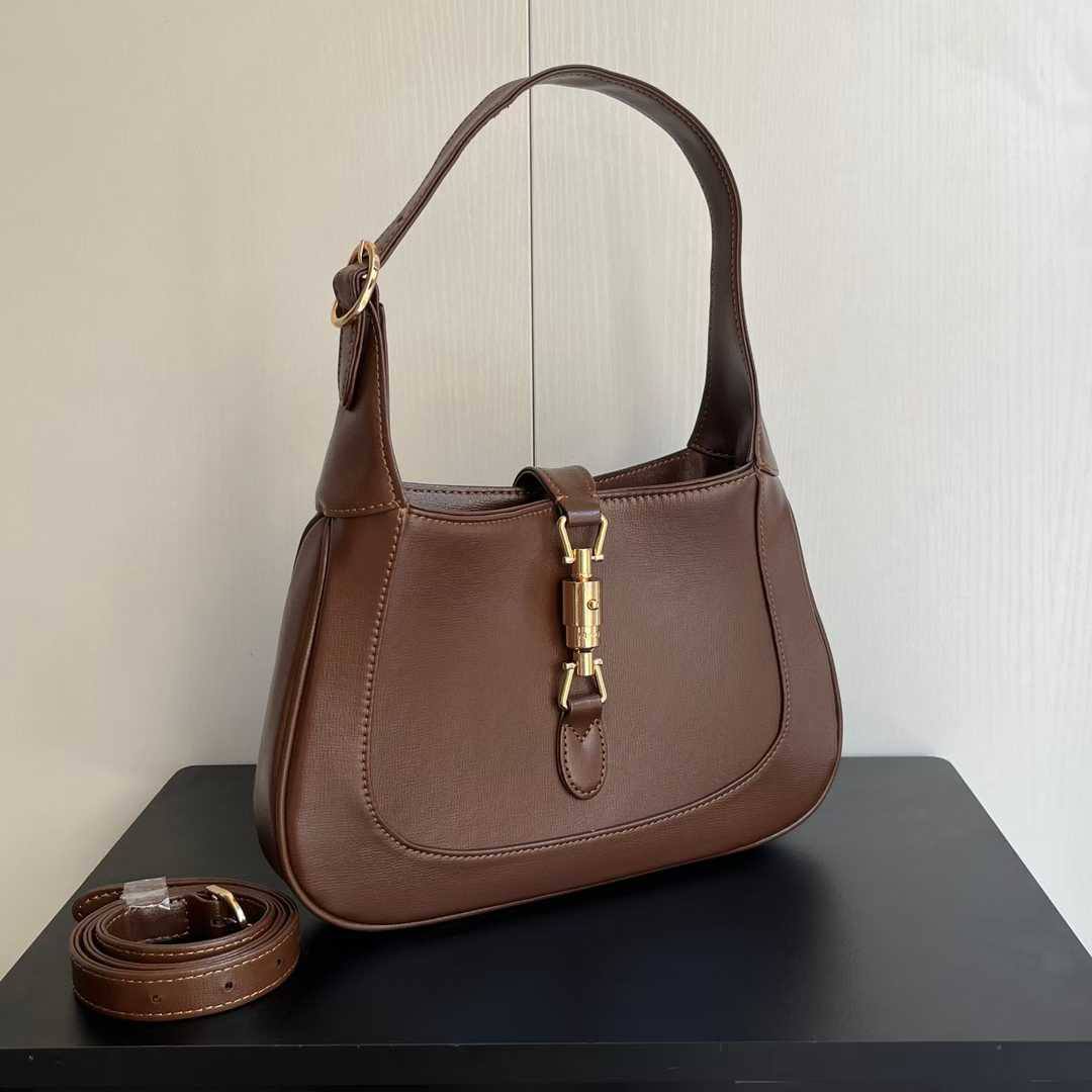 Gucci 
Master ++
230 dhs🪙🌨️

Zain10
♥️♥️♥️
