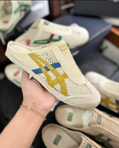 Onitsuka Tiger Mexico 66 sabot , 
Size 36 to 45  
230 dhs✅

Zain196
♥️♥️♥️