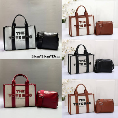 MARC JACOBS
 THE TOTE BAG
GOOD QUALITY 
115 dhs✅

Zain295
♥️♥️♥️