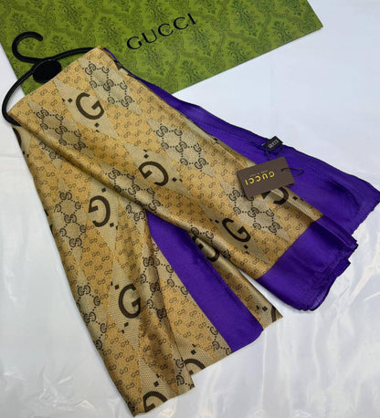 LV - Gucci
Silk scarf 
40 dhs✅
55 dhs✅ 

with box🎁🎁🎁

Zain93
♥️♥️♥️