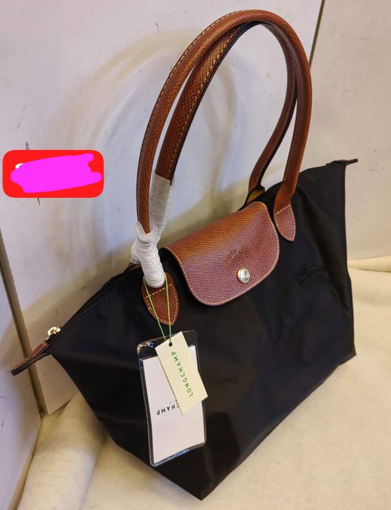 Long Champ
75 dhs✅

Zain102
♥️♥️♥️