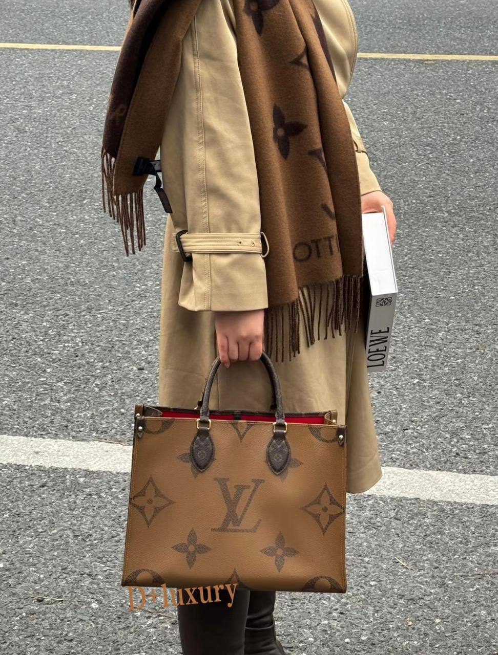 LV
ONTHEGO GOOD QUALITY MEDUIM SIZE NEW CAME 
100 dhs🇦🇪🇦🇪

Zain295
♥️♥️♥️