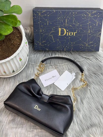 Dior
100 dhs✅

with BOX🌷
🎁🎁🎁

Zain244
♥️♥️♥️