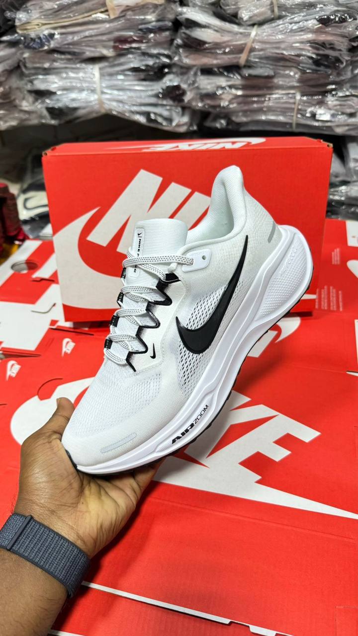 NIKE
Size 40-45⚡️
140 dhs💓

Zain183
♥️♥️♥️