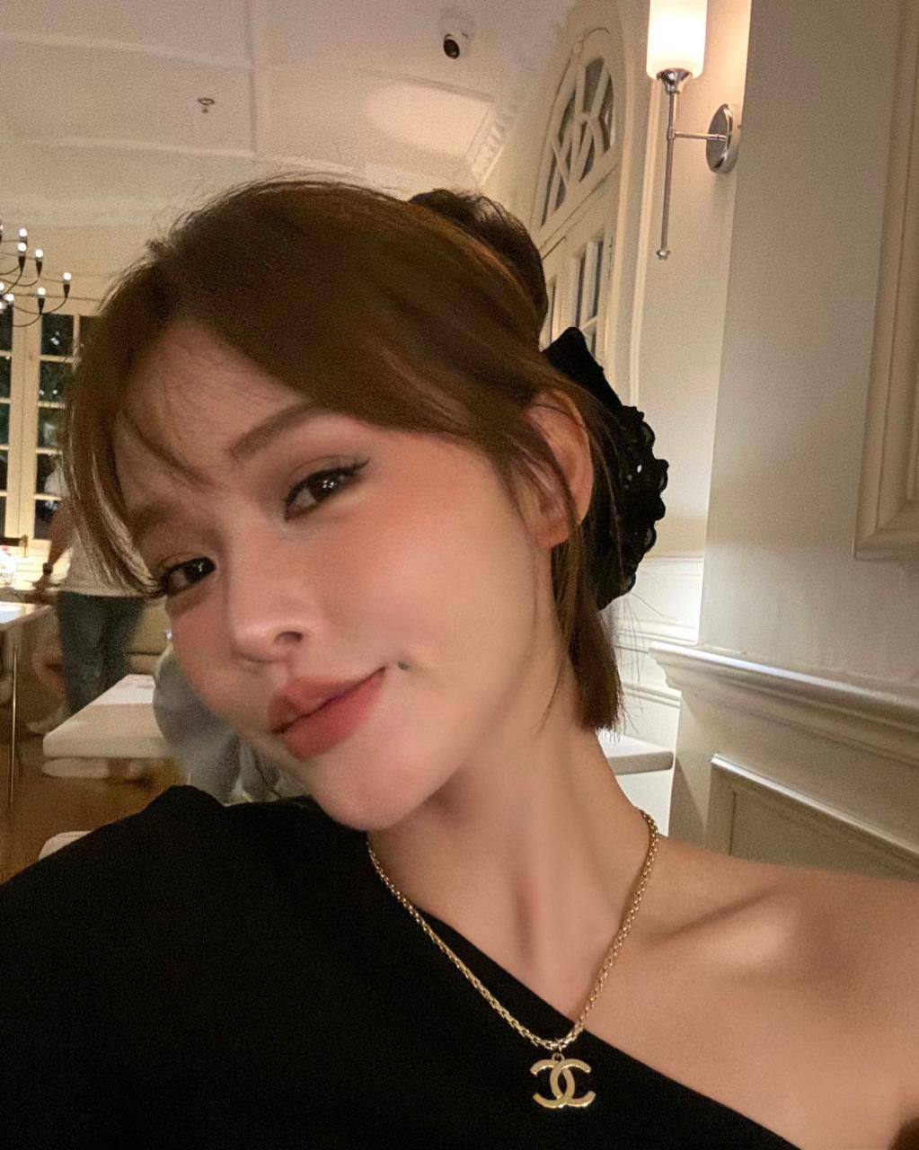 CHANEL❤️‍🔥*
Necklace 🦋
Master quality 💯
With normal boxes 📦 
50 dhs❣️
With master box 🗃️ 
60 dhs❣️

Zain216
♥️♥️♥️