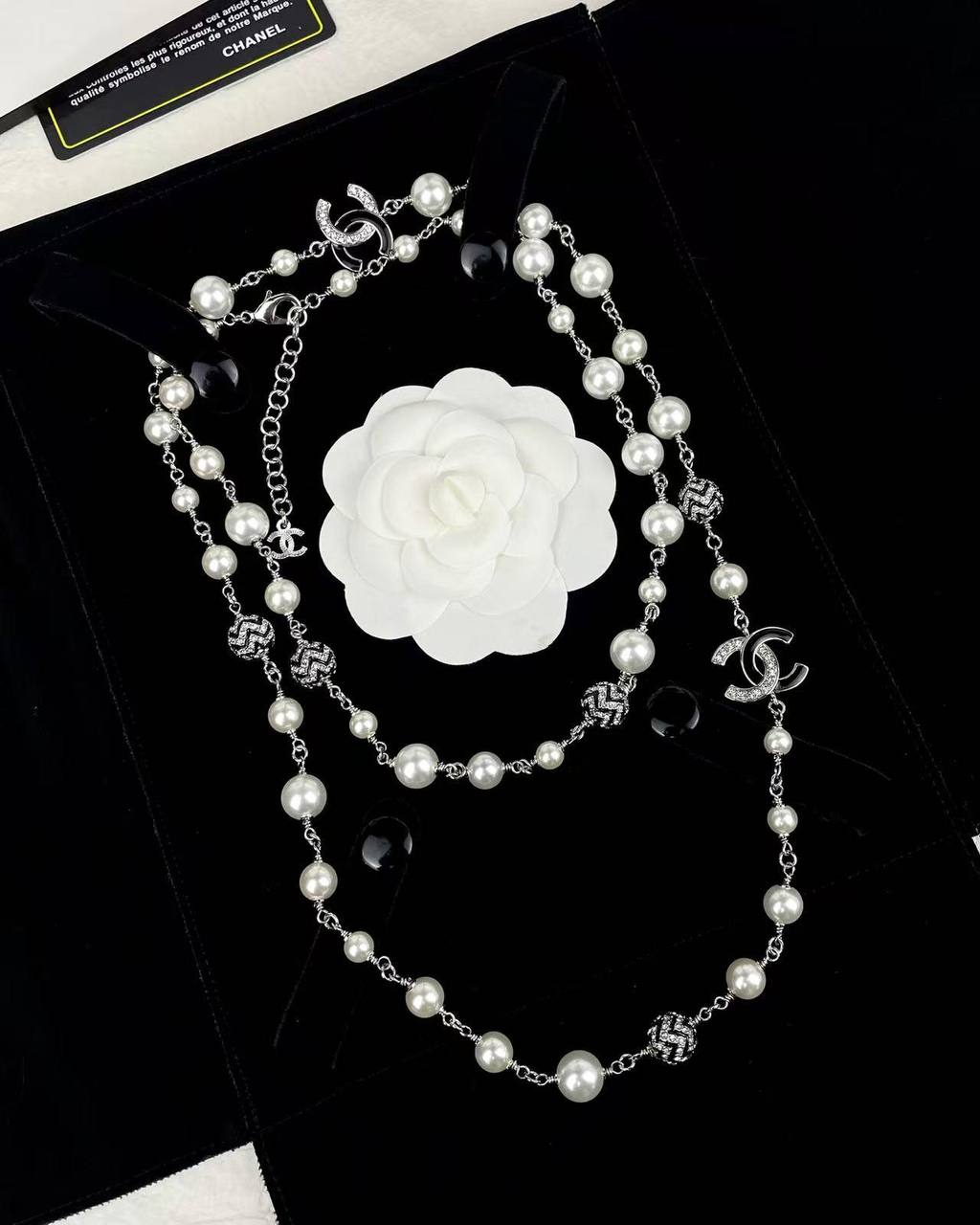 CHANEL LONG
NECKLACE
MASTER✨💫
150 DHS💓
 WITH BOX AND PAPER BAG🎁🛍️

Zain89
♥️♥️♥️