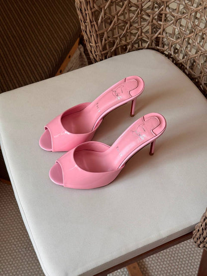 LOUBOTIN
✨ new Collection
👠 36–41
💎 Premium Quality
🔥 Super Master
450 dhs🇦🇪🇦🇪

Zain198
♥️♥️♥️