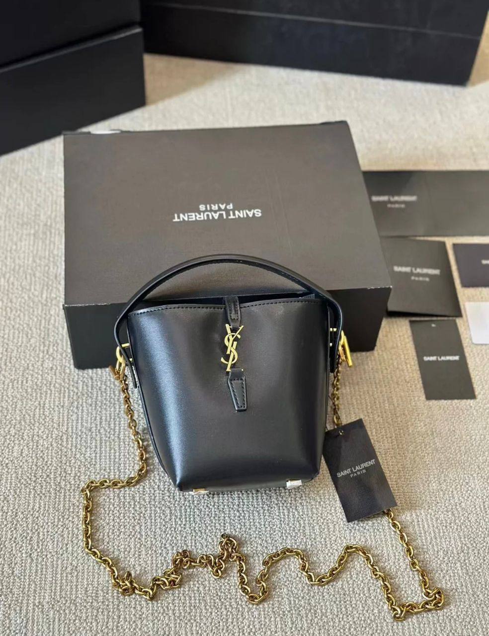 YSL
100 dhs🪙🌨️

Good quality 

with box
🎁🎁🎁

Zain35
♥️♥️♥️