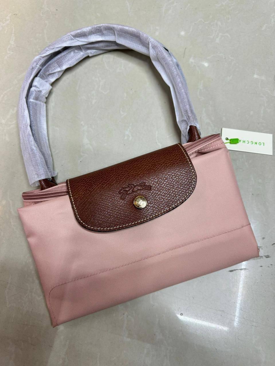 LONG CHAMP
70 dhs🪙🌨️
good quality

Zain90
♥️♥️♥️