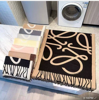 Winter scarf 
45 dhs🪙🌨️

Zain93
♥️♥️♥️