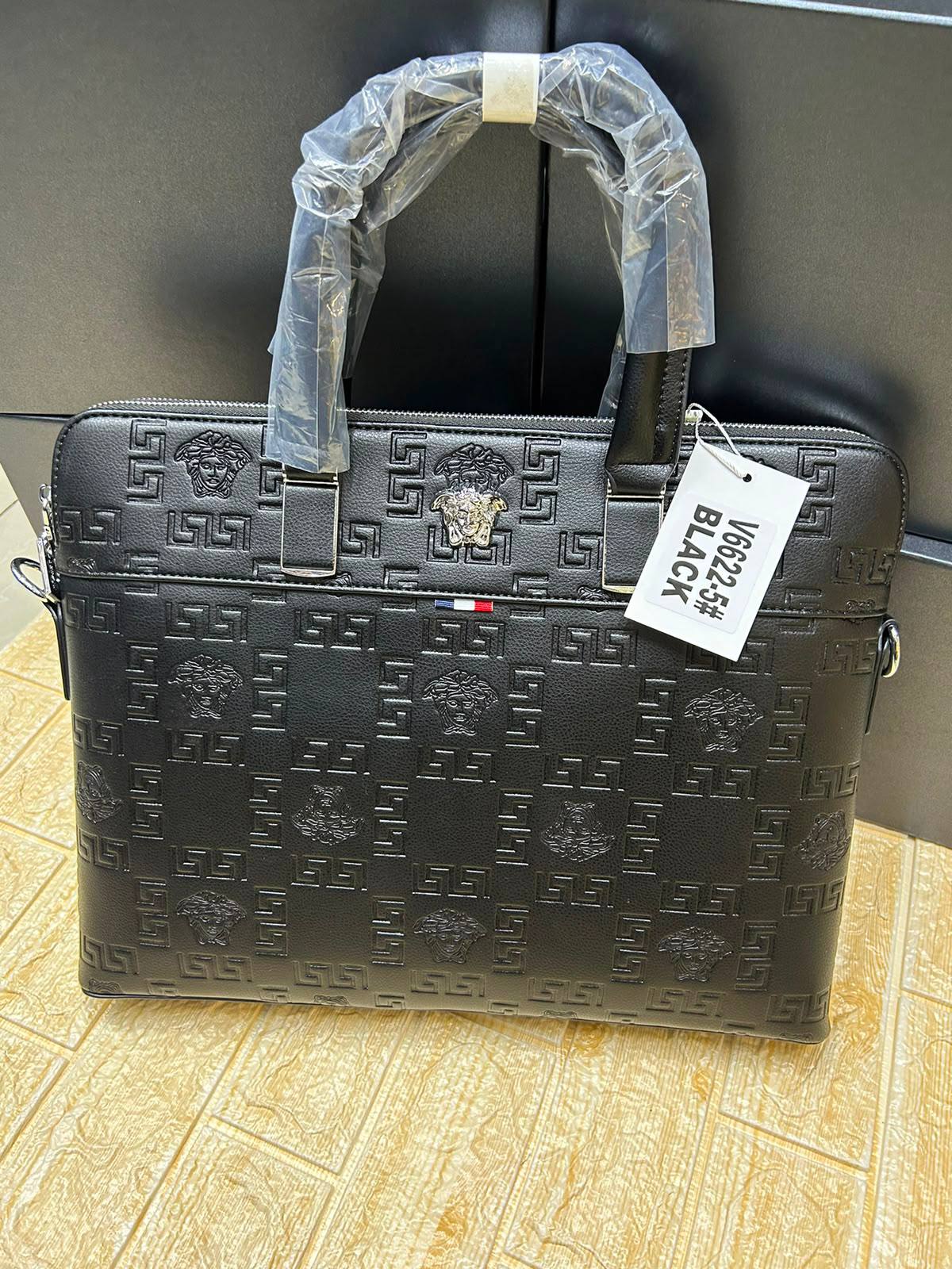 Laptob Bags
110 dhs✅

Zain190
♥️♥️♥️