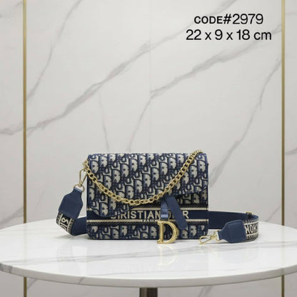 CHRISTIAN DIOR
ᴛᴏᴘ ʜᴀɴᴅʟᴇ ᴄʀᴏss ʙᴀɢ
ᴄᴀɴᴠᴀs ʟᴇᴀᴛʜᴇʀ ᴍᴀᴛᴇʀɪᴀʟ
ᴡɪᴛʜ ᴛᴡɪʟʟʏ ᴀɴᴅ ᴛʀɪᴍ ʙᴇʟᴛ
sɪᴢᴇ: 22 cm

70 dhs🇦🇪

Zain31
♥️♥️♥️