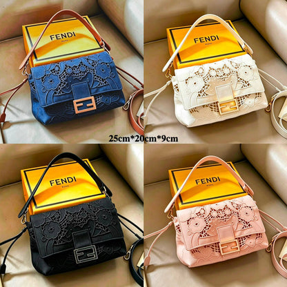 FENDI 

NEW DESIGN 

MASTER QUALITY 
WITH BOX 
295 dhs🇦🇪🇦🇪

Zain295
♥️♥️♥️