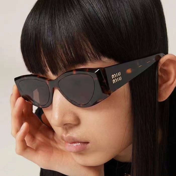 MIU MIU
Super Master Quality
New available

For Price 👇 WhatsApp✅
0568585901 
0507557372
0552275751 Owner Zain 👌

Zain20
♥️♥️♥️