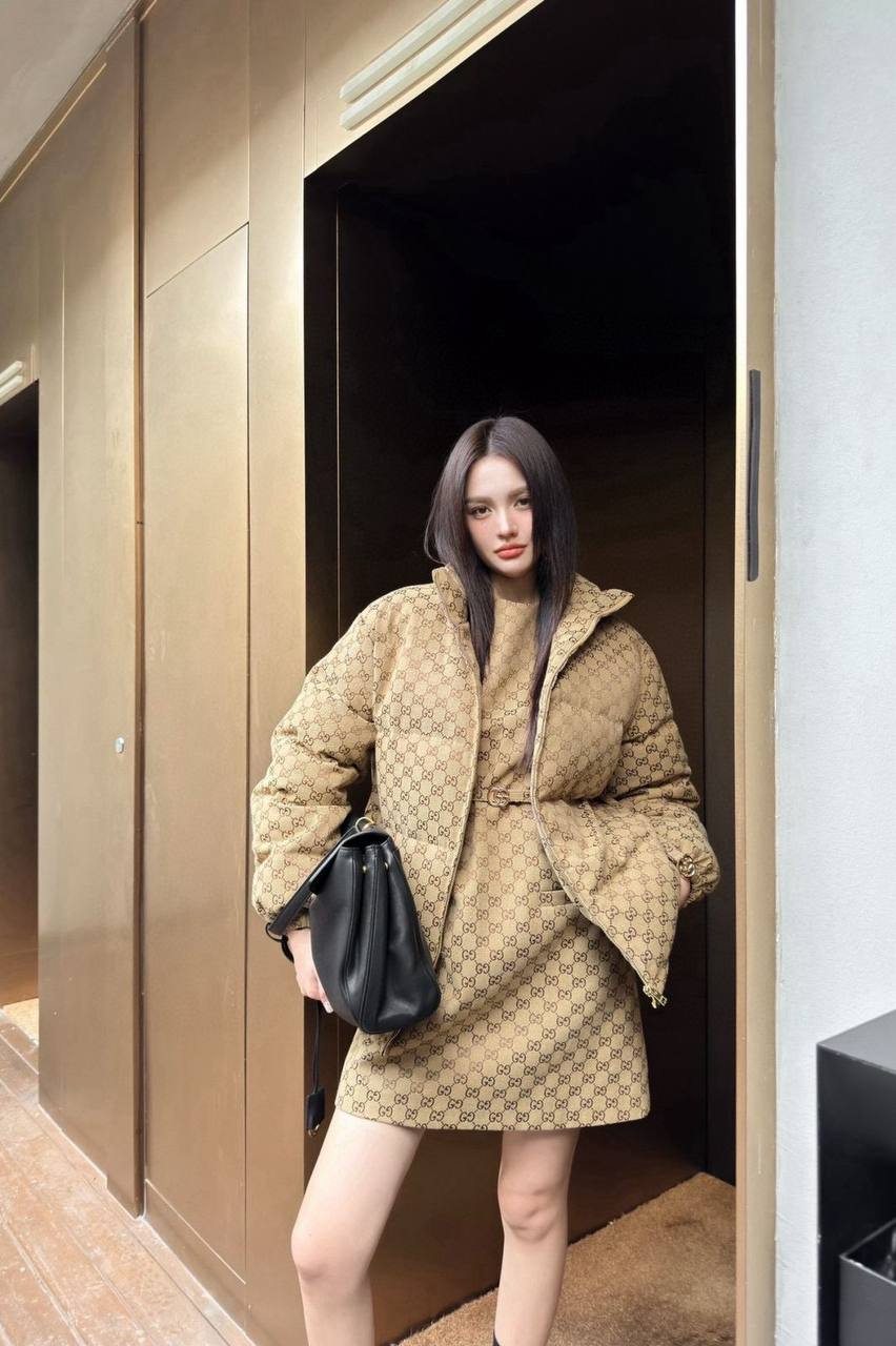 *New collections    
330 dhs🪙🌺
*good  quality  ♥️♥️
*Sizes:S M L xl* 
*AVAILABLE NOW*

Zain231
♥️♥️♥️