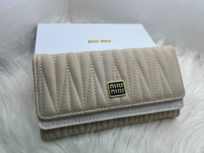Wallets
45 dhs🇦🇪🇦🇪

Zain182
♥️♥️♥️
